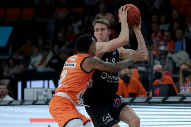 在跨界投资 在跨界投资